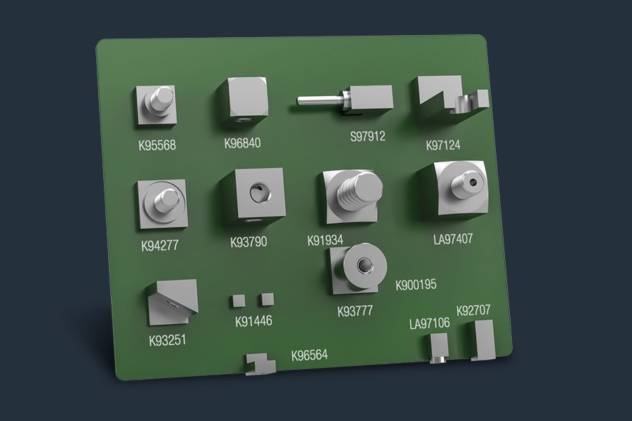 Teaser Customizing Powerelements Printed circuit board equipped with customized Powerelements on black background