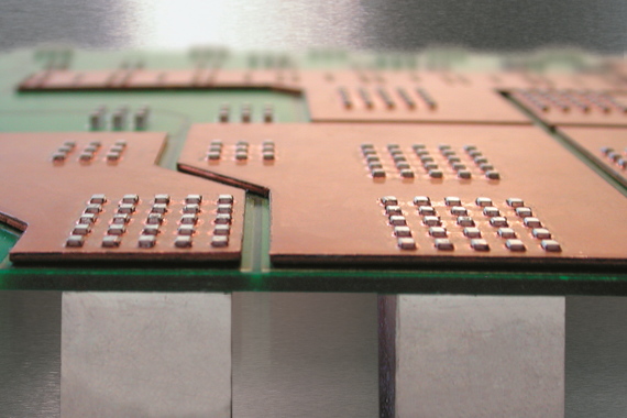 Busbar pressed-in Busbar pressed onto printed circuit board with Powerelement